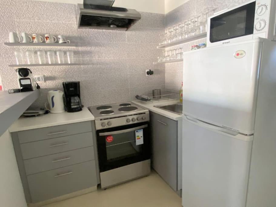 2Bdr Boutique Full Apt In Plaka Athen Eksteriør bilde