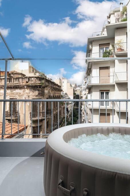 2Bdr Boutique Full Apt In Plaka Athen Eksteriør bilde